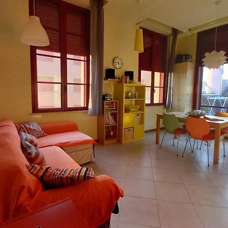 Apartament Accesso Diretto Sul Mare Maredilucecala Calambrone Zewnętrze zdjęcie