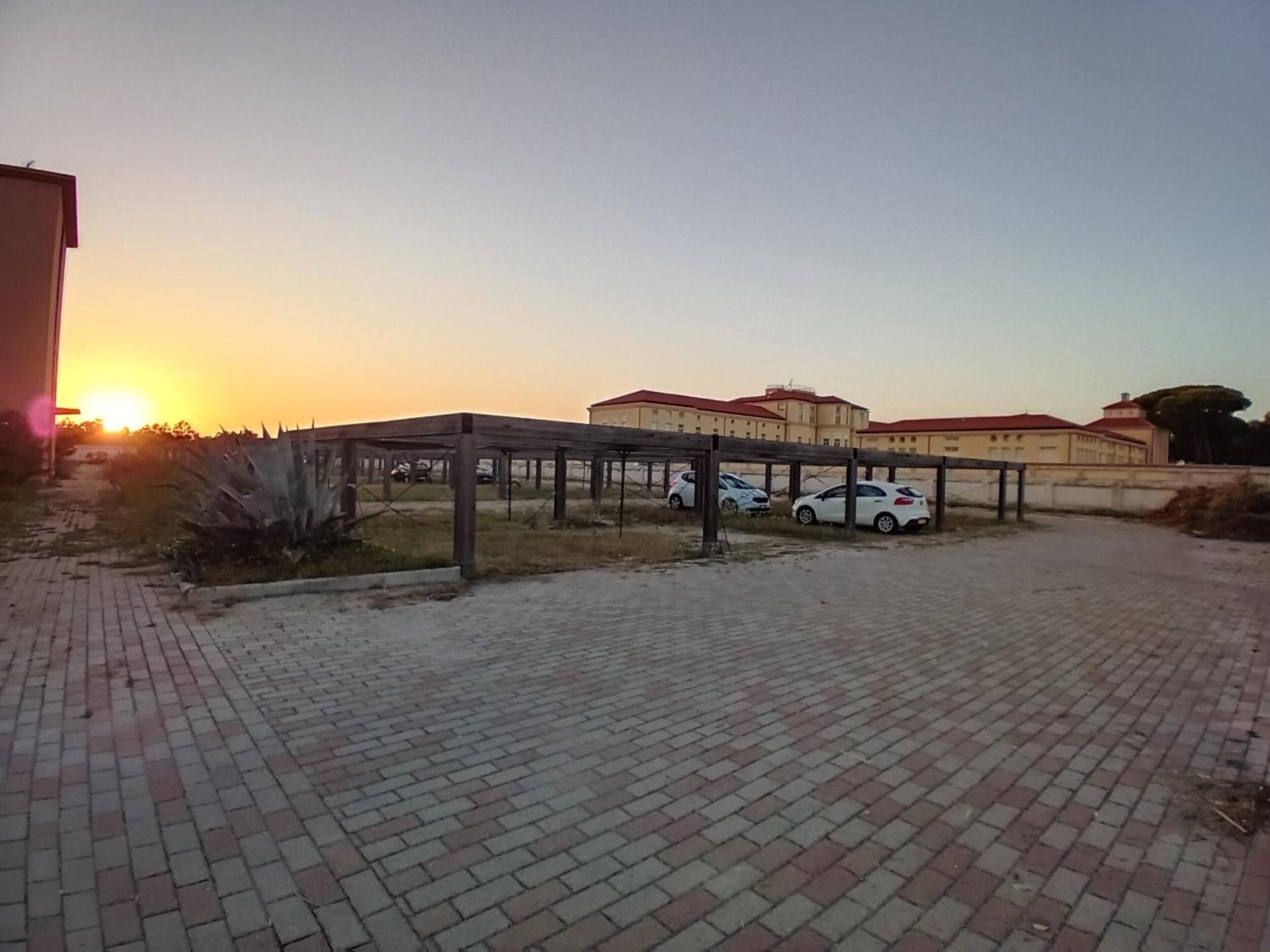 Apartament Accesso Diretto Sul Mare Maredilucecala Calambrone Zewnętrze zdjęcie