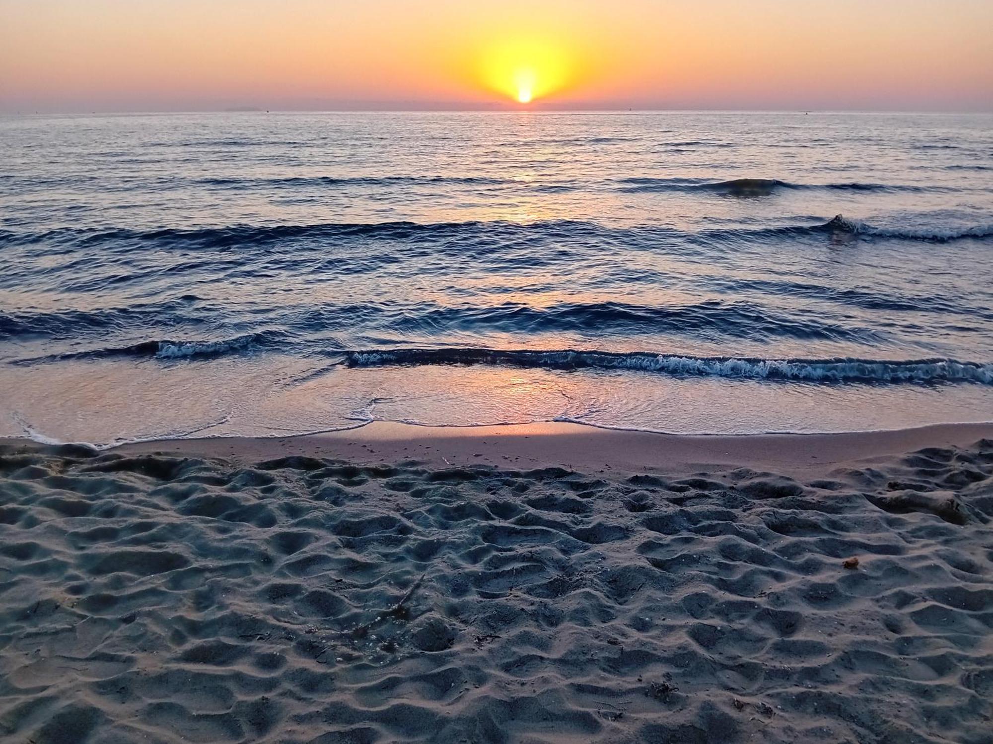 Apartament Accesso Diretto Sul Mare Maredilucecala Calambrone Zewnętrze zdjęcie